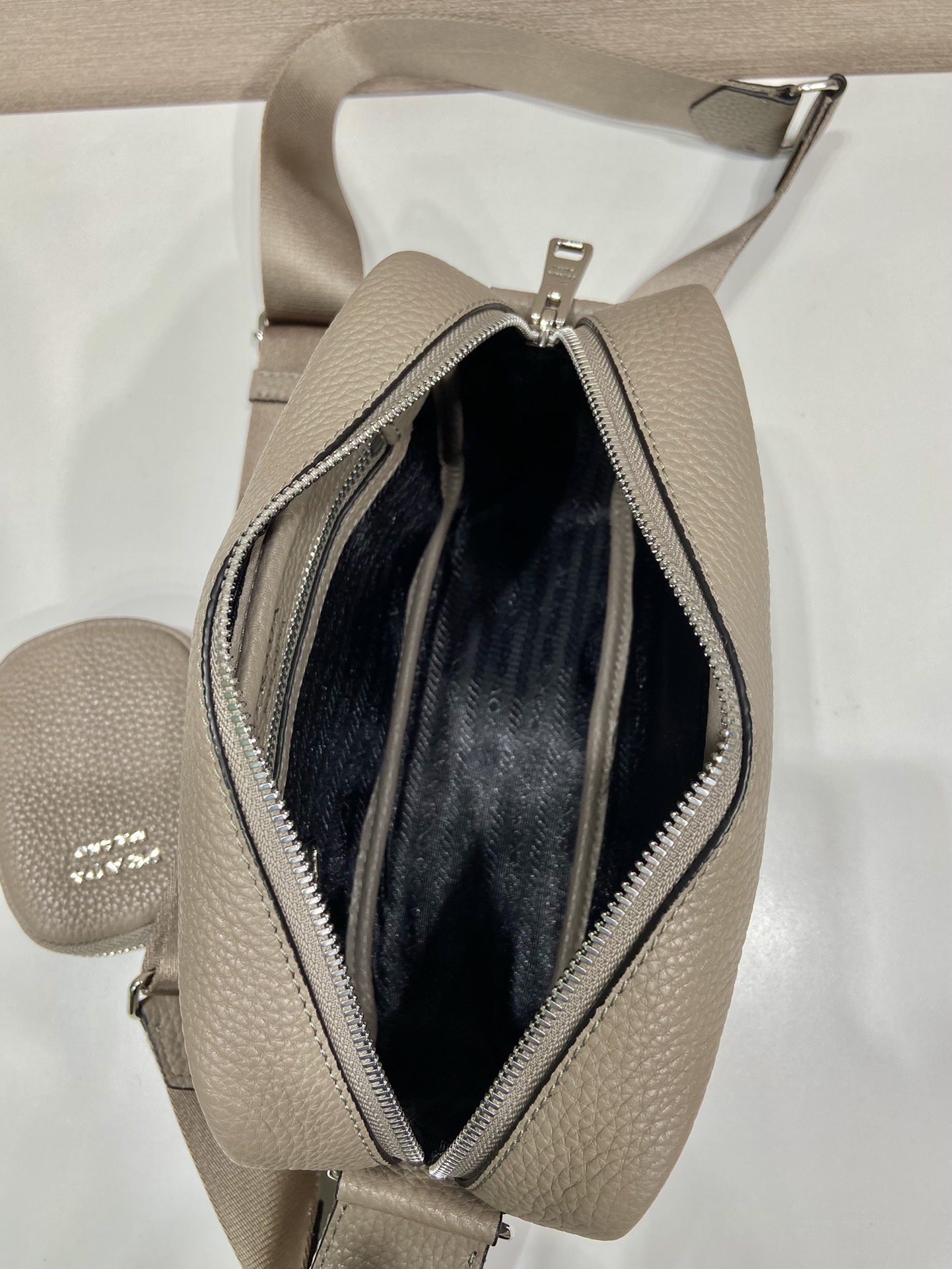 Pra*a 1bh182 crossbody bag -22*14.5*8cm