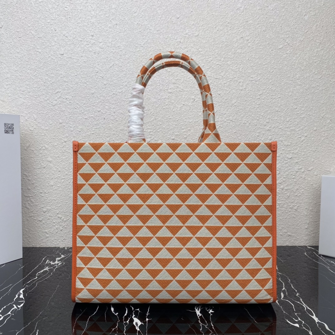 Pra*a small tote in saffiano leather 1ba356-39*31*11cm