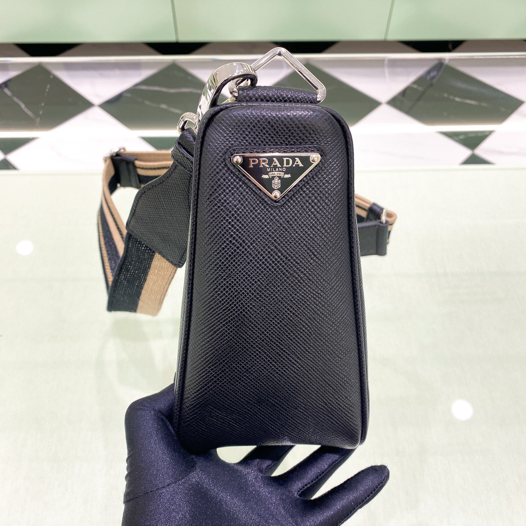 Pra*a triangle handbags 2vh155-28*18*11cm