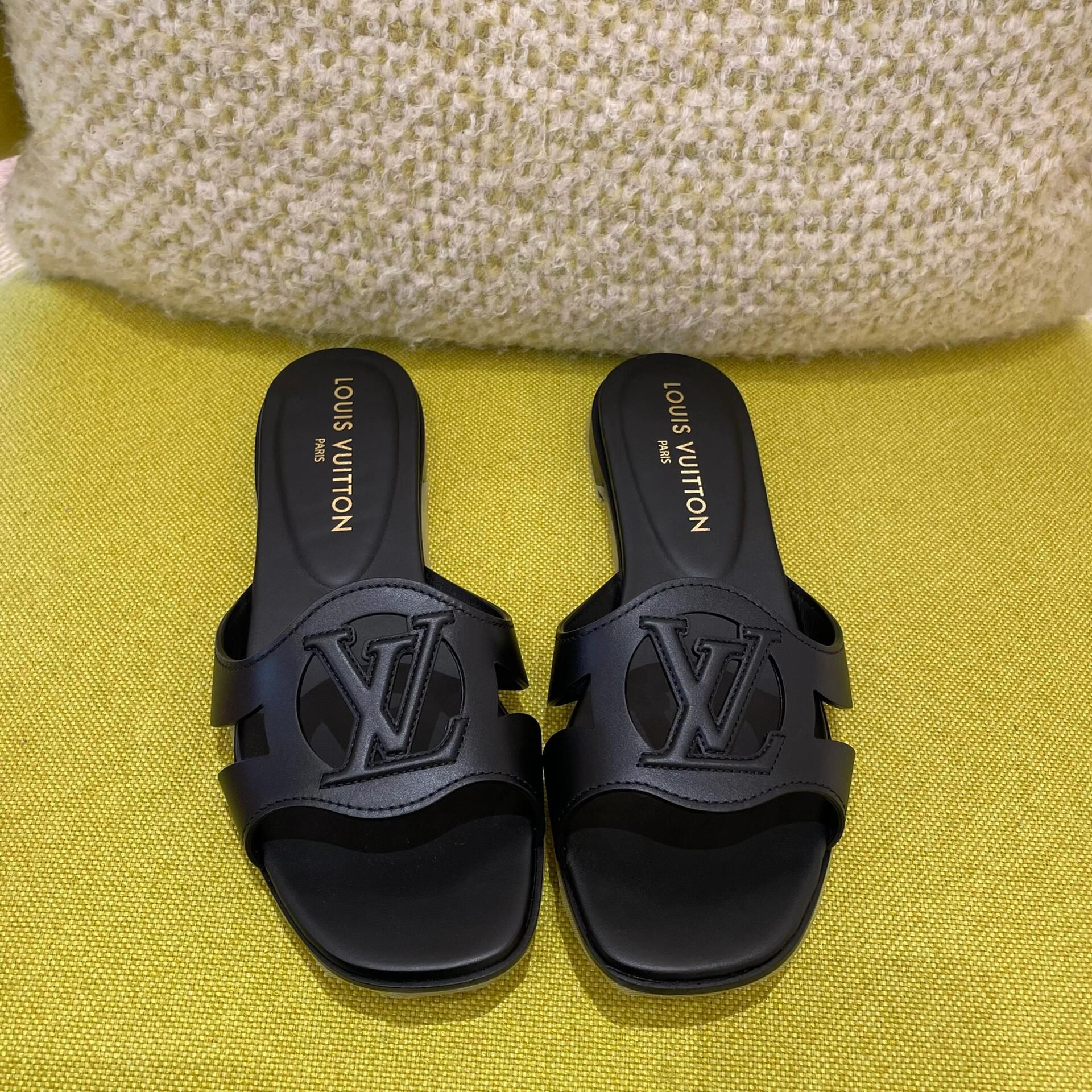 l**is V*t*n slides