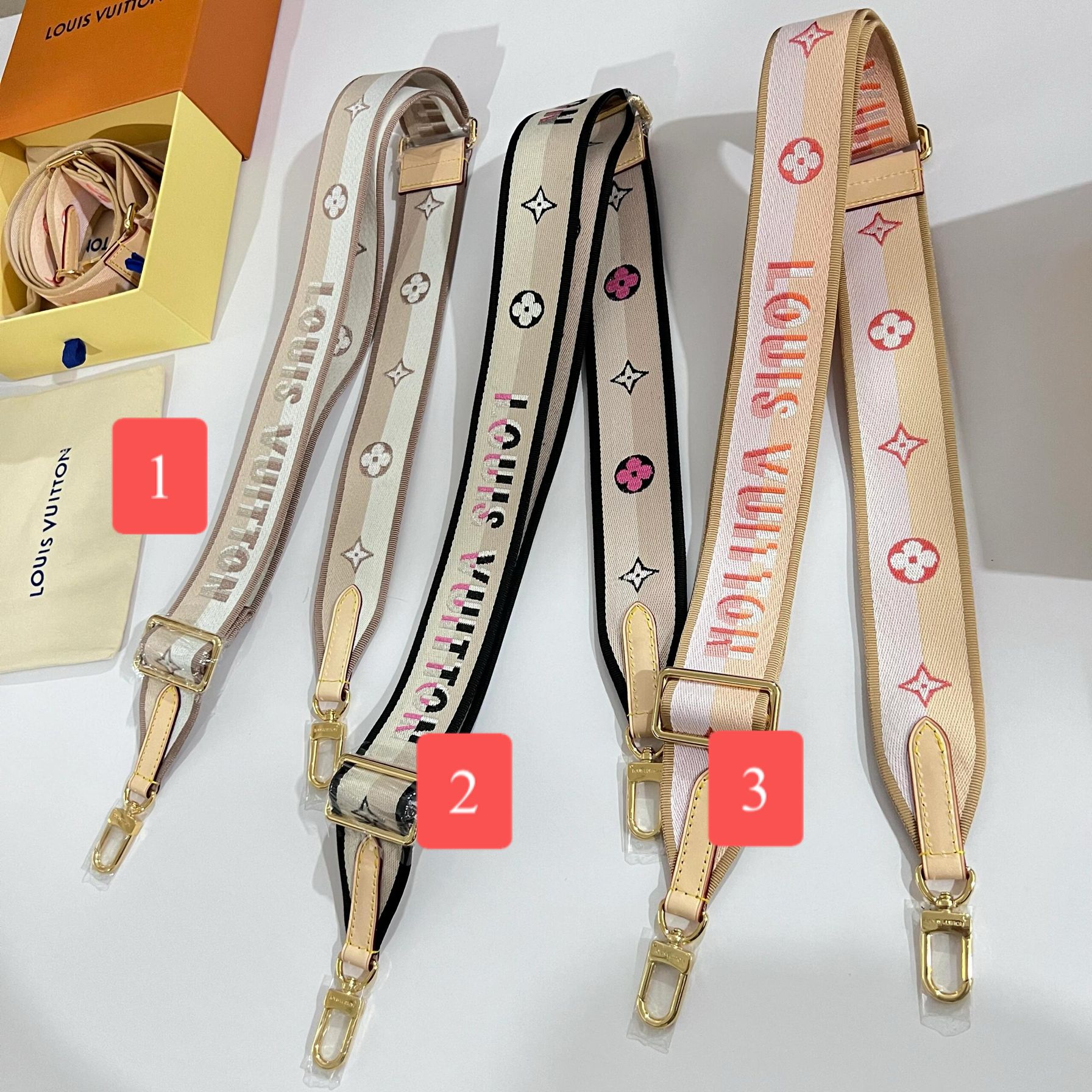 l**is V*t*n straps