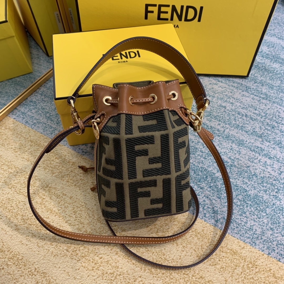 F**di mini mon tresor bag -12x18x10cm