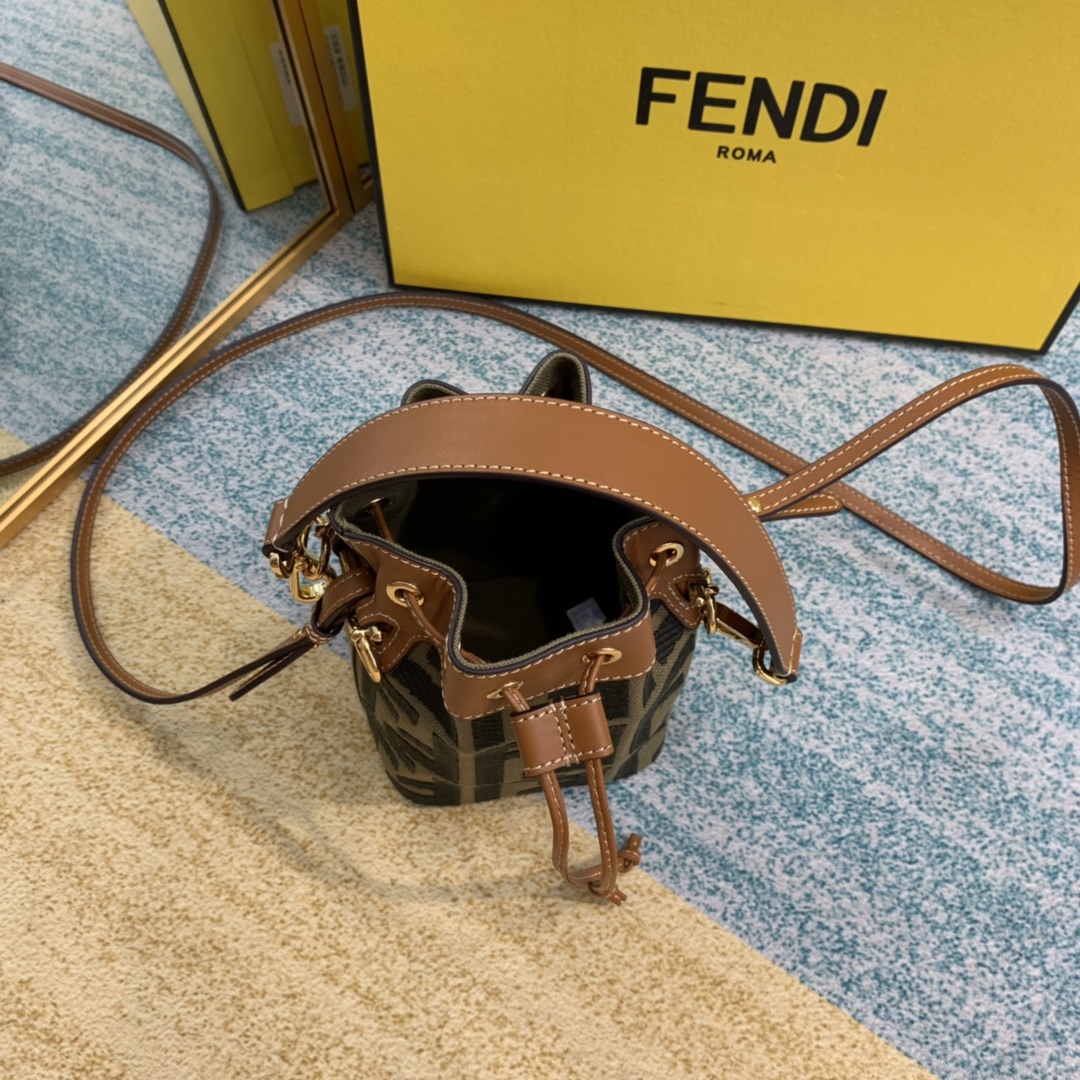 F**di mini mon tresor bag -12x18x10cm