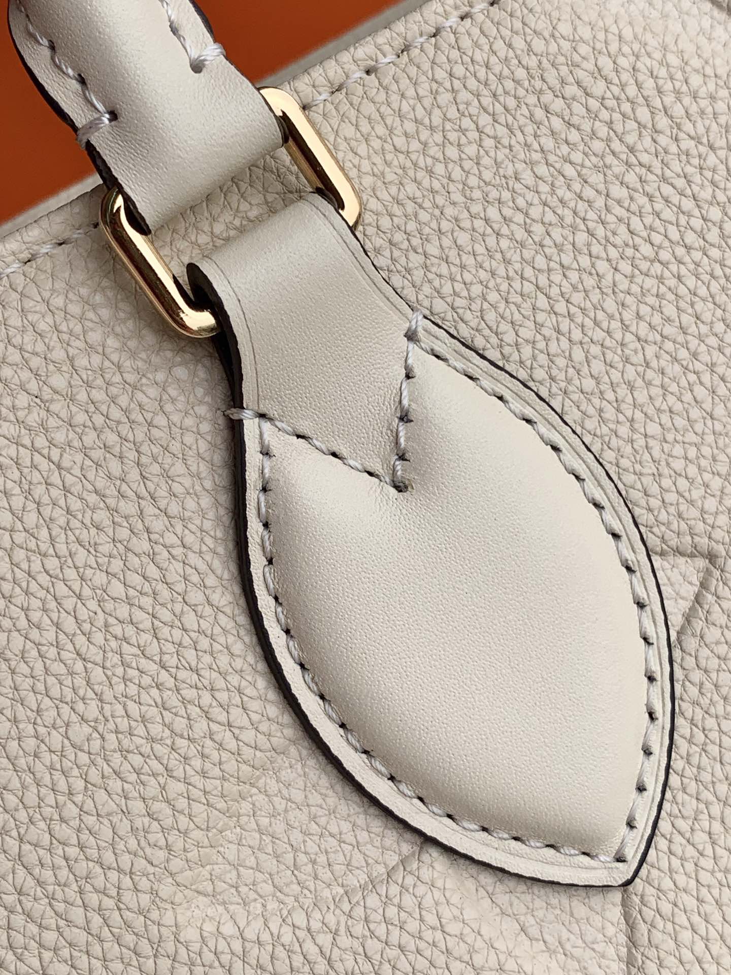 l**is V*t*n small onthego handbag-35*28*15cm
