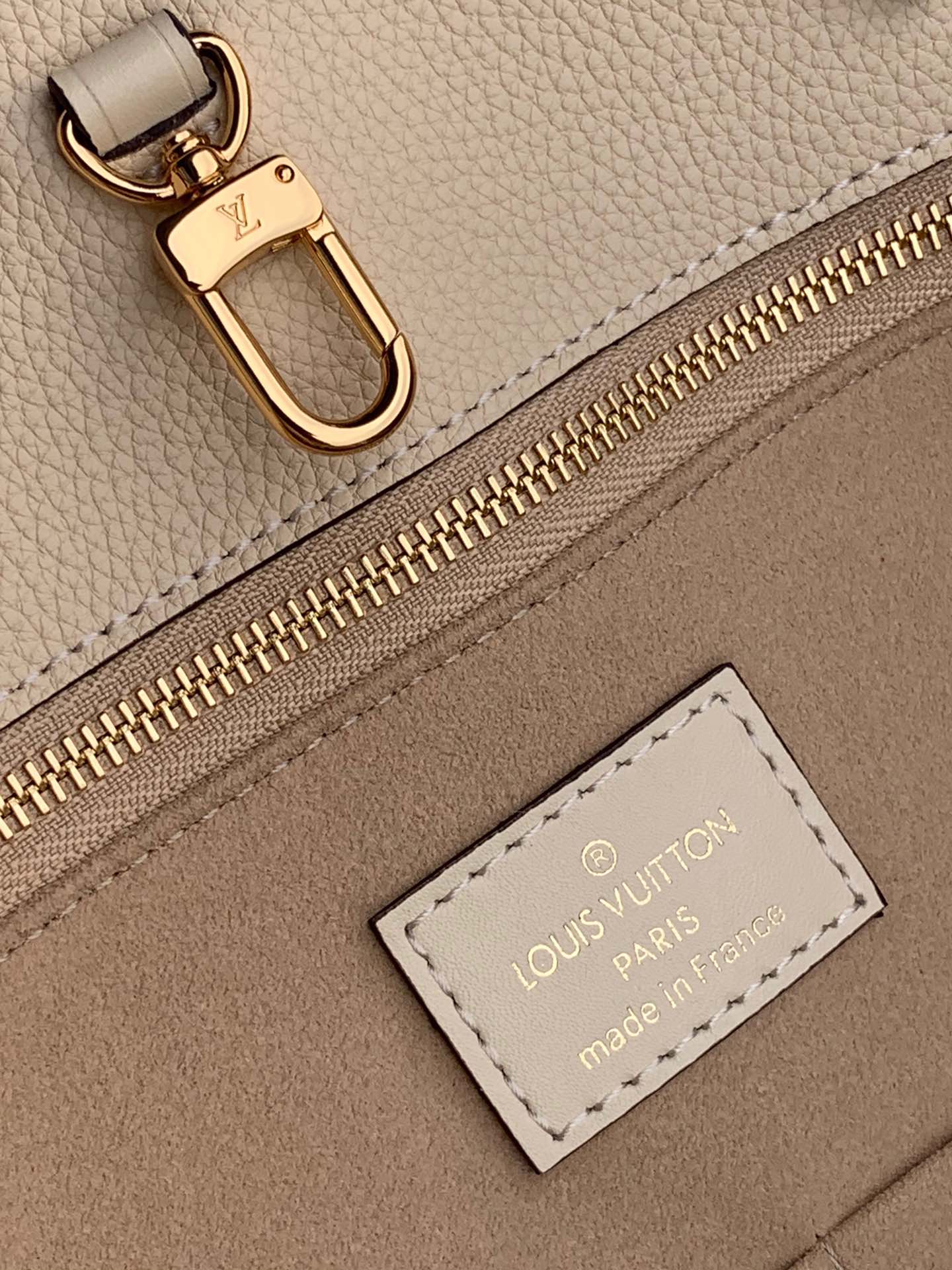 l**is V*t*n small onthego handbag-35*28*15cm