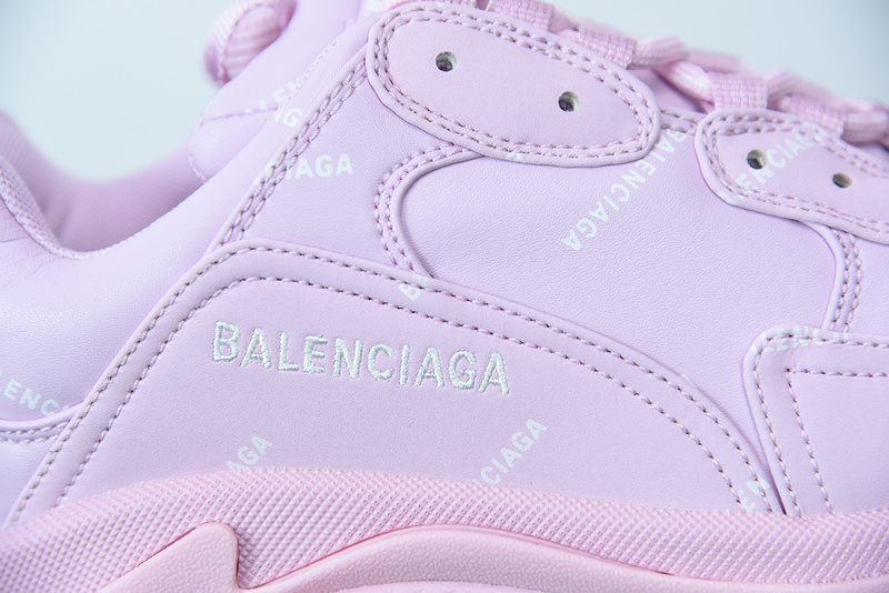 Ba*len*cia*ga triple s