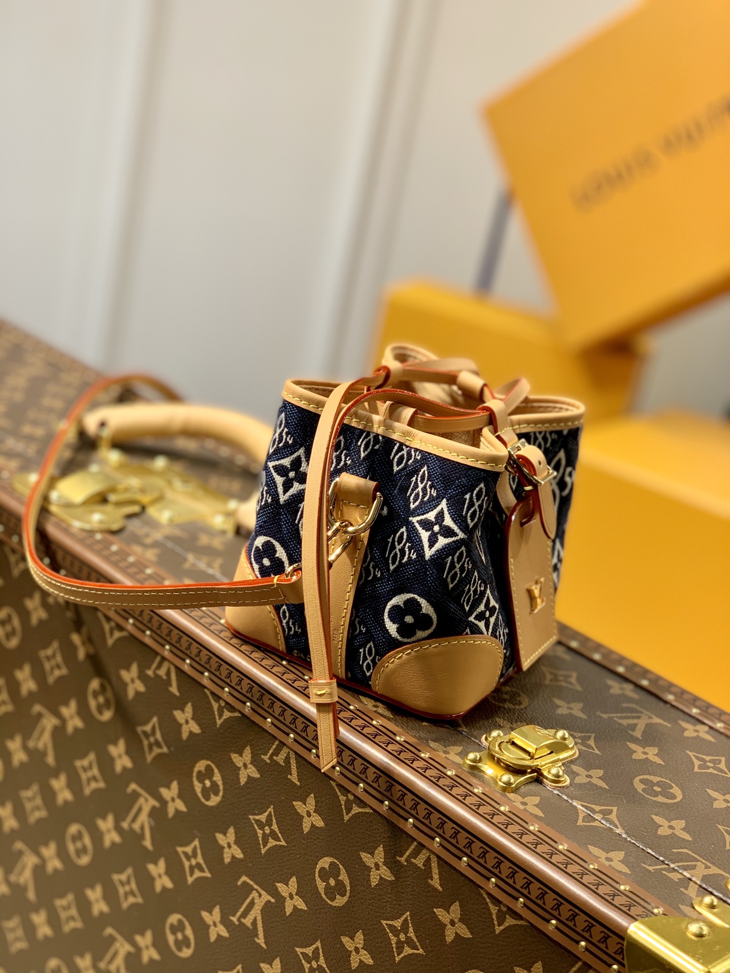 l**is V*t*n m57447 noé purse-11.5*12*11.5cm