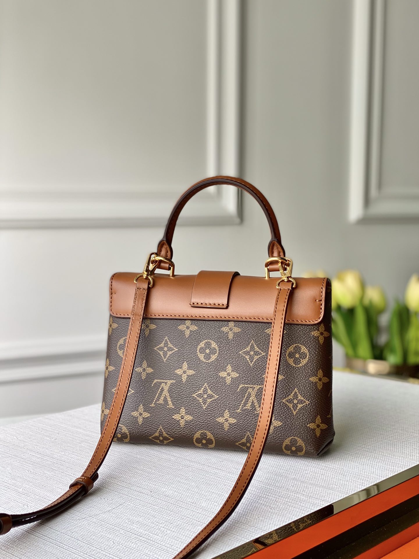 l**is V*t*n locky bb bag -21* 17.0*8cm