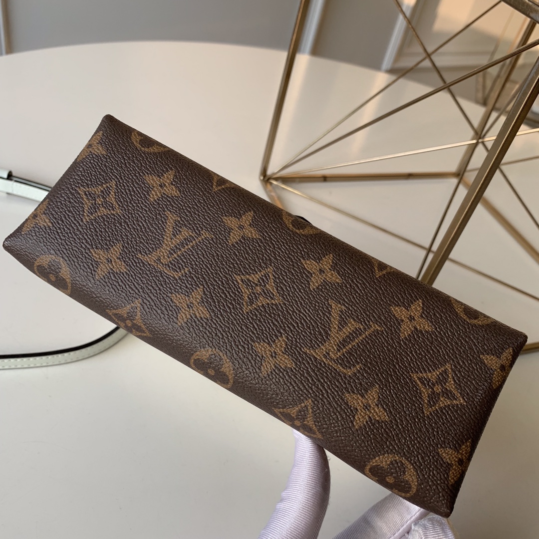 l**is V*t*n locky bb bag -21* 17.0*8cm