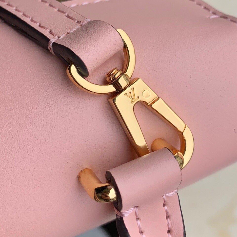 l**is V*t*n locky bb bag -21* 17.0*8cm