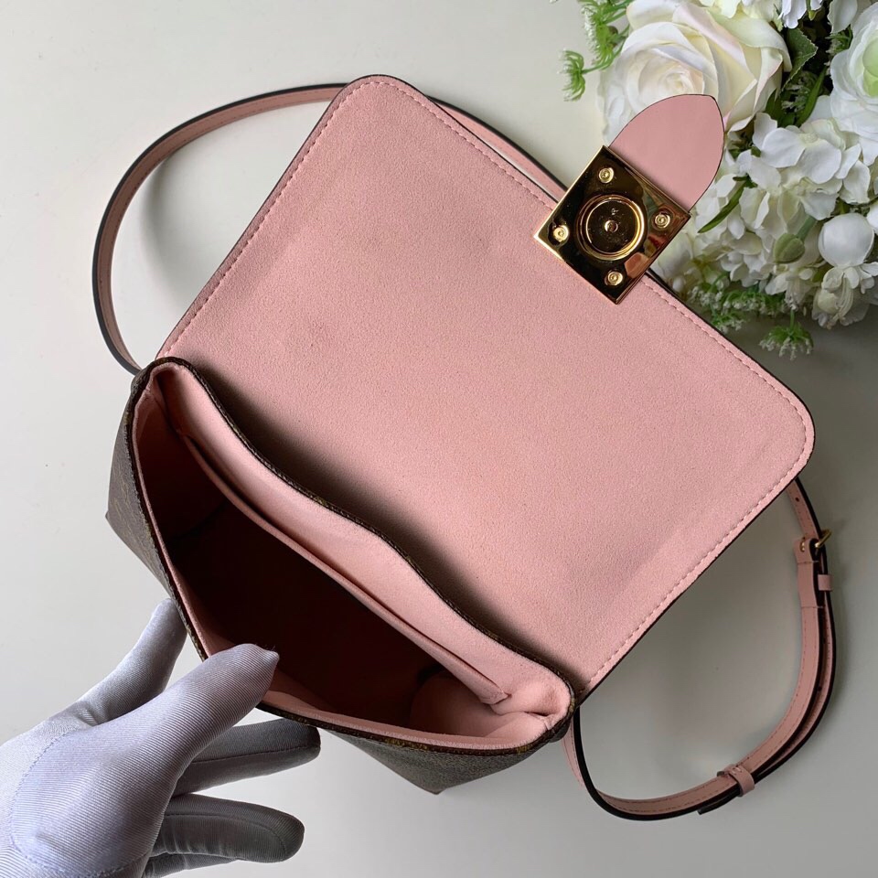 l**is V*t*n locky bb bag -21* 17.0*8cm