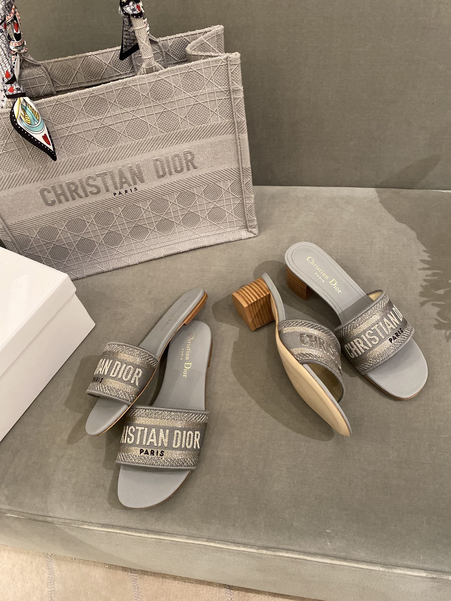 D*or slippers