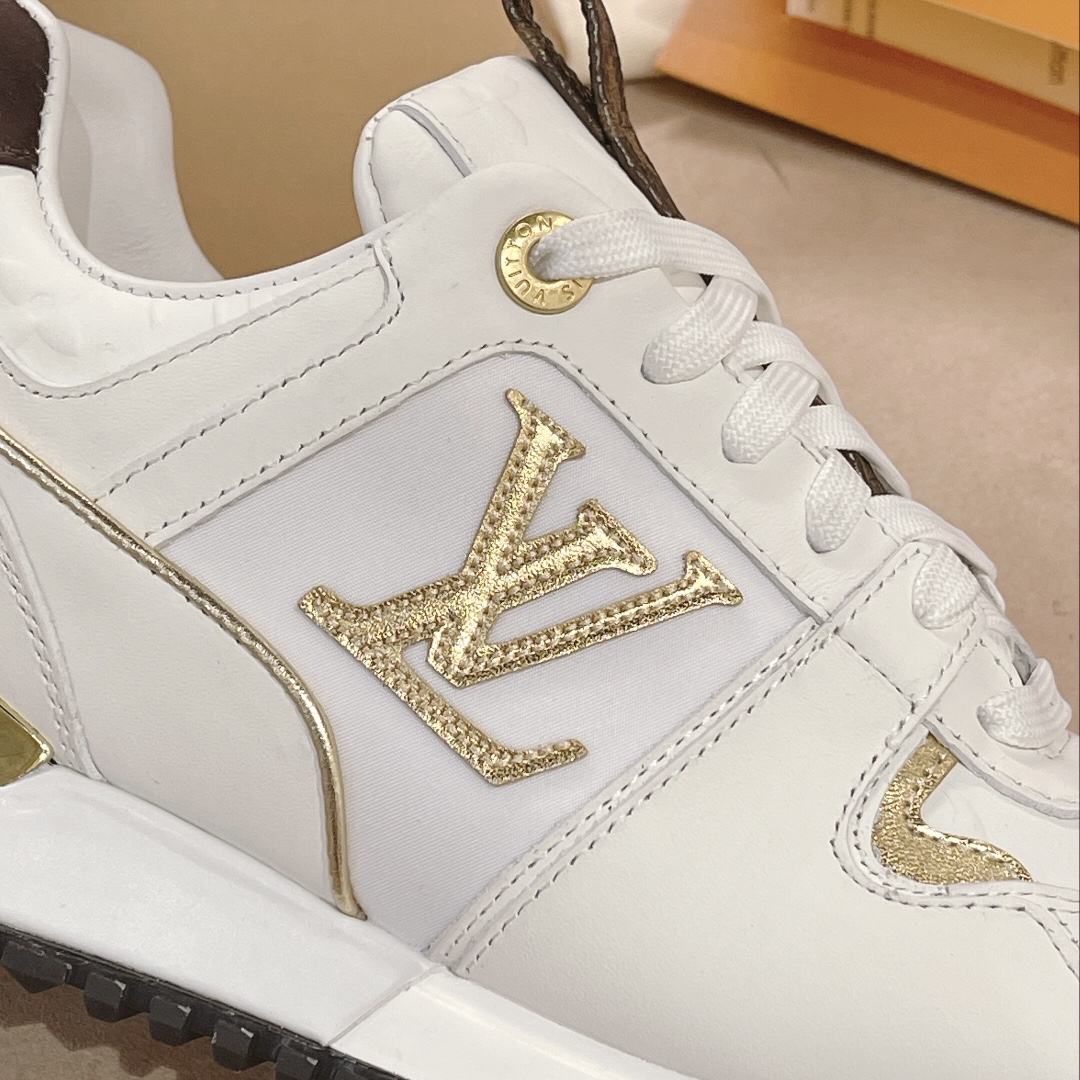 l**is V*t*n sneakers(eu35-eu41)