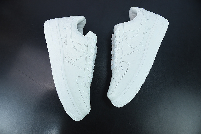 l**is V*t*n&nike air force 1 low