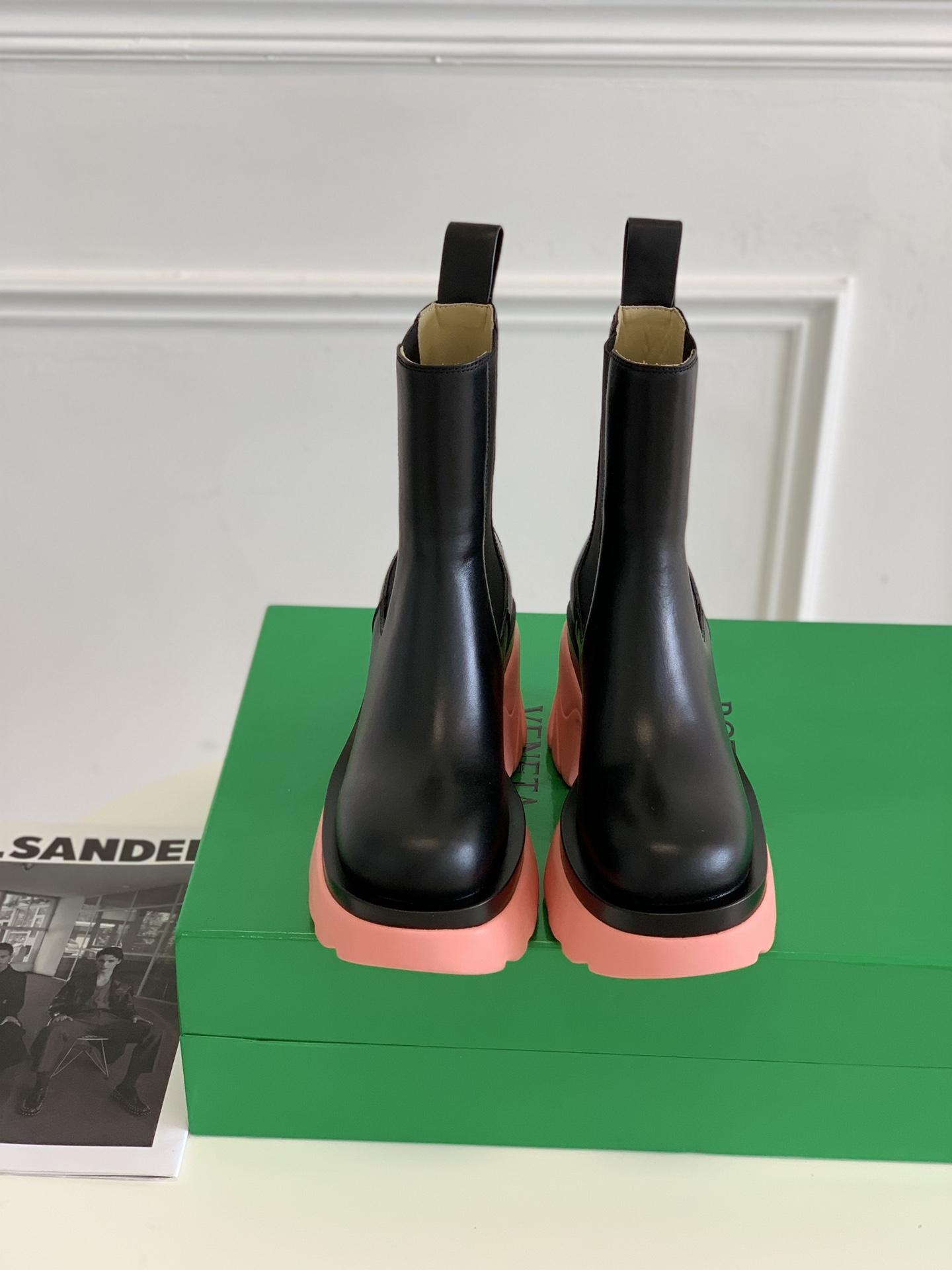 Bo*te*ga ve*ne*ta boots