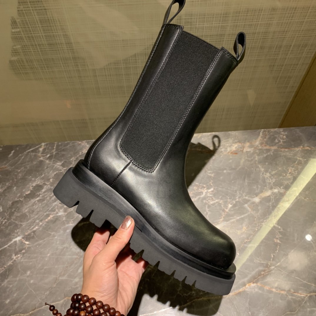 Bo*te*ga ve*ne*ta boots