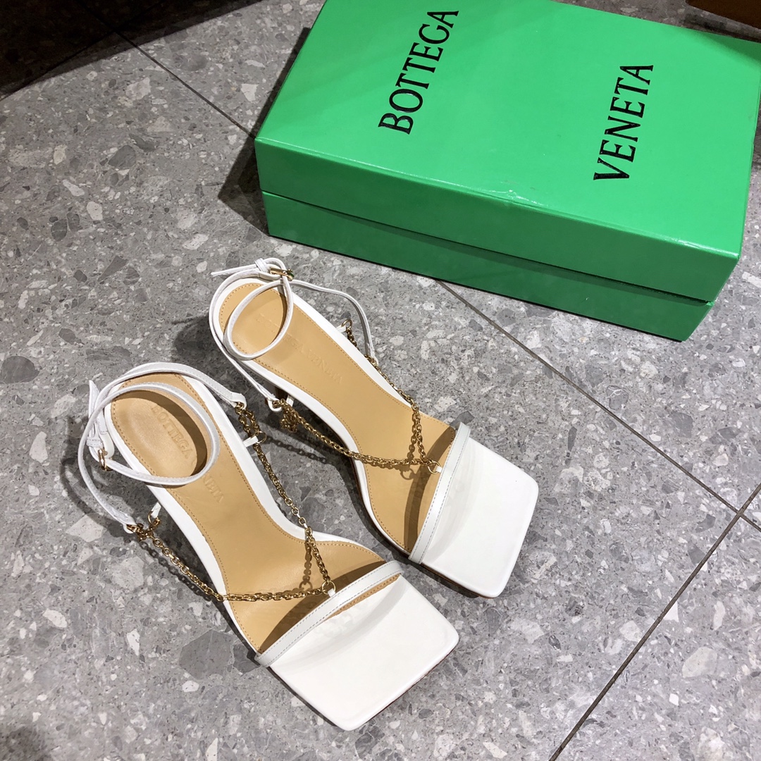 Bo*te*ga ve*ne*ta 2021ss heels