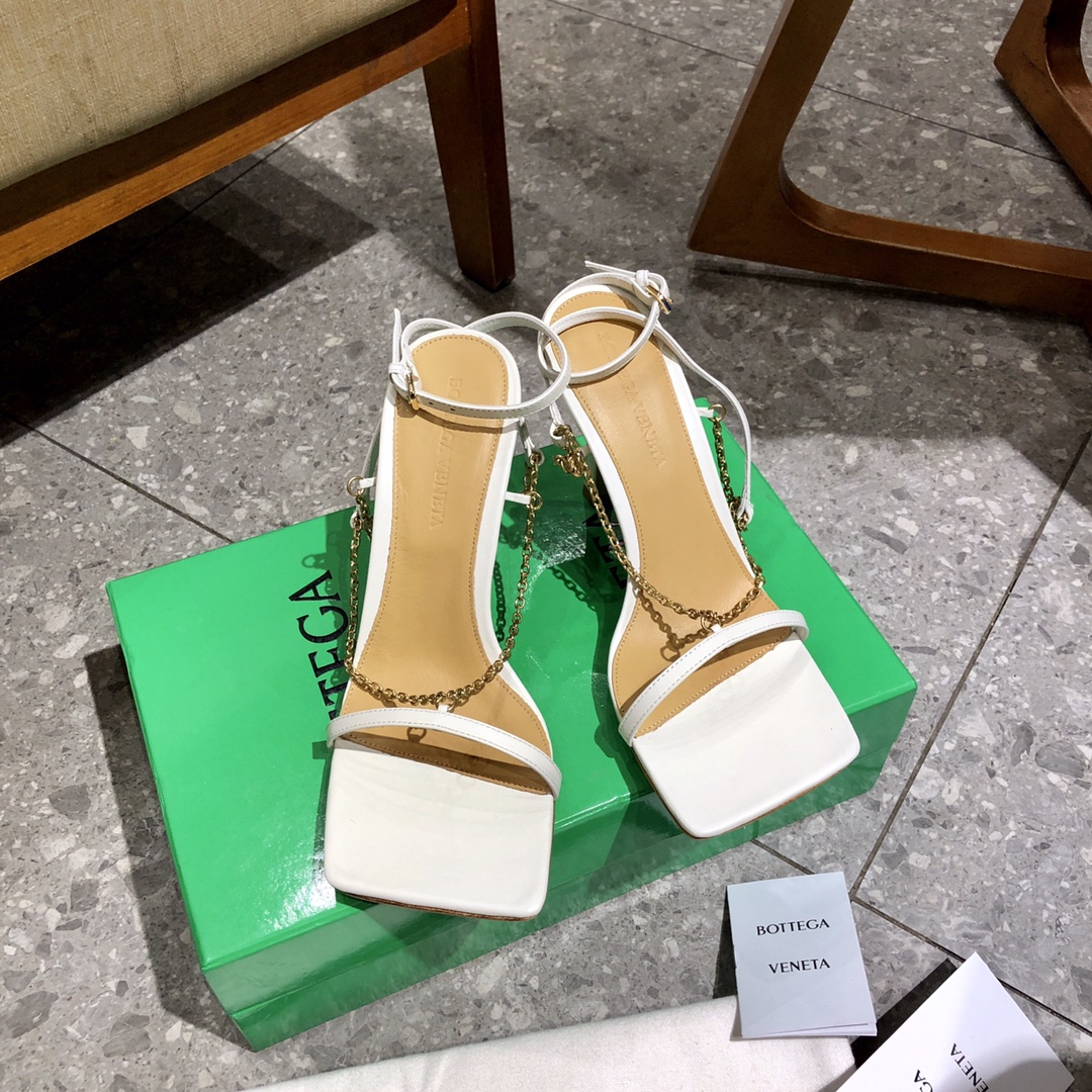 Bo*te*ga ve*ne*ta 2021ss heels