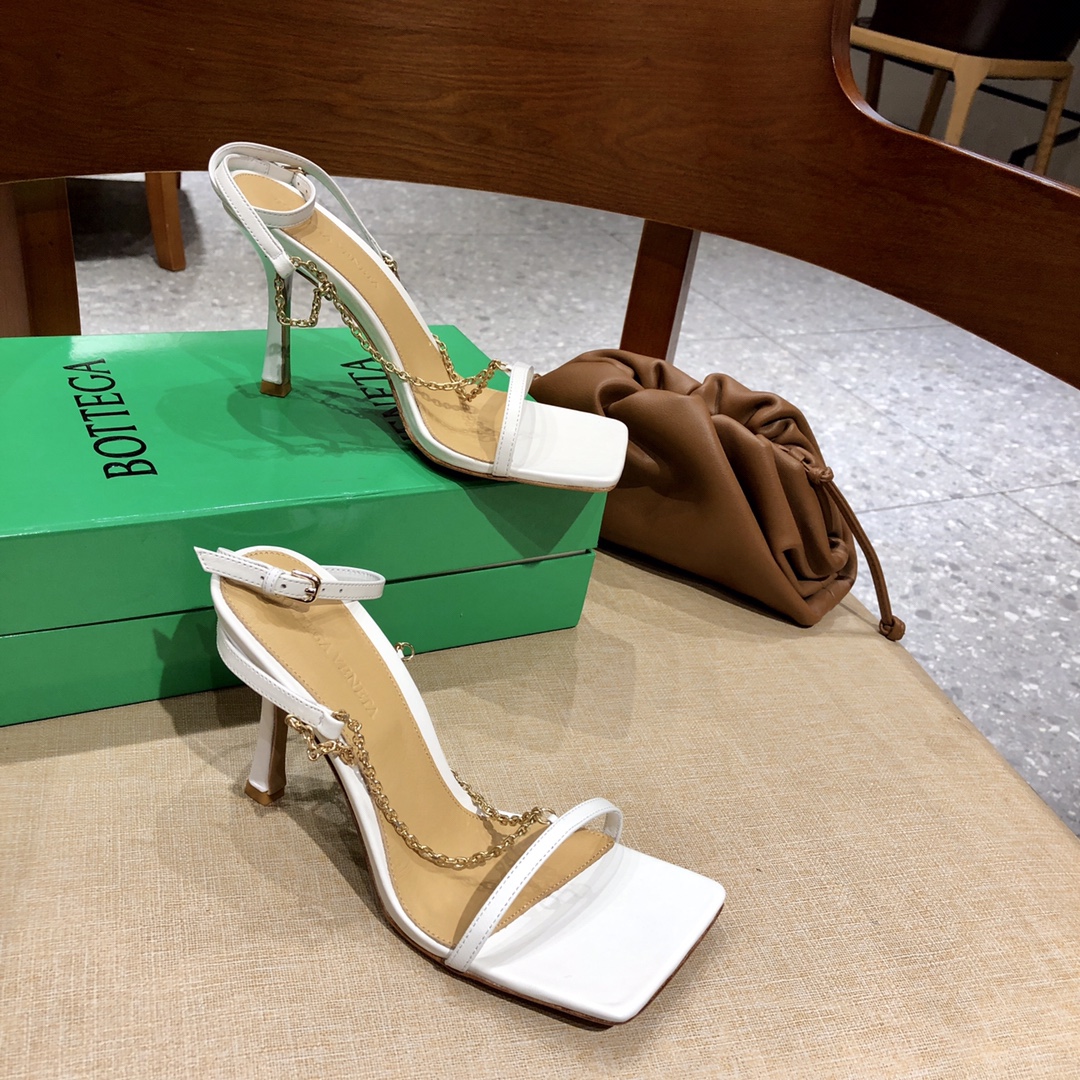 Bo*te*ga ve*ne*ta 2021ss heels