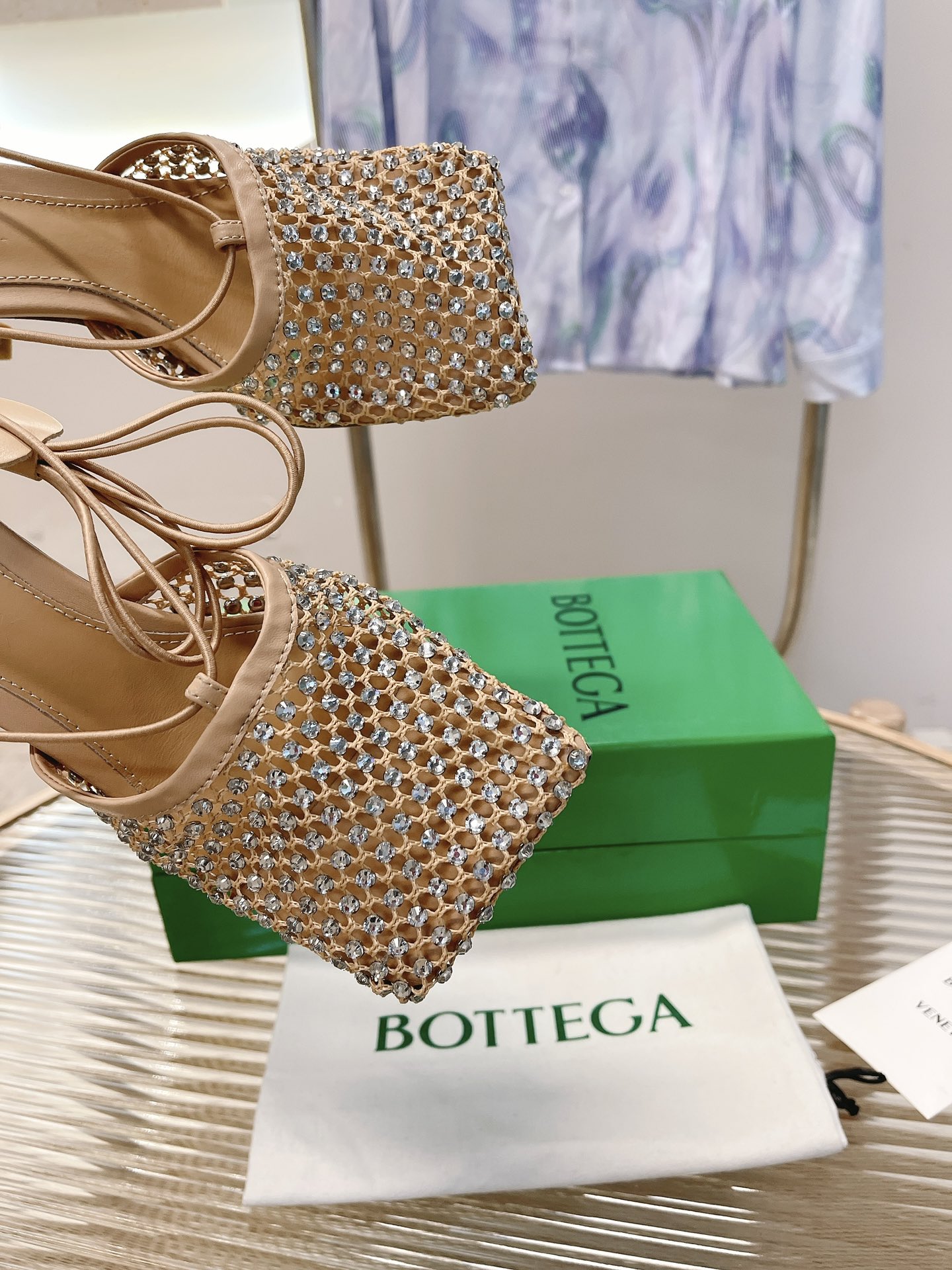 Bo*te*ga ve*ne*ta heels