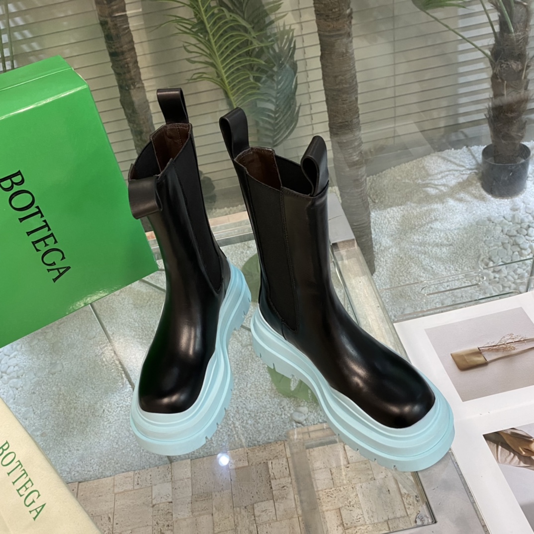 Bo*te*ga ve*ne*ta boots