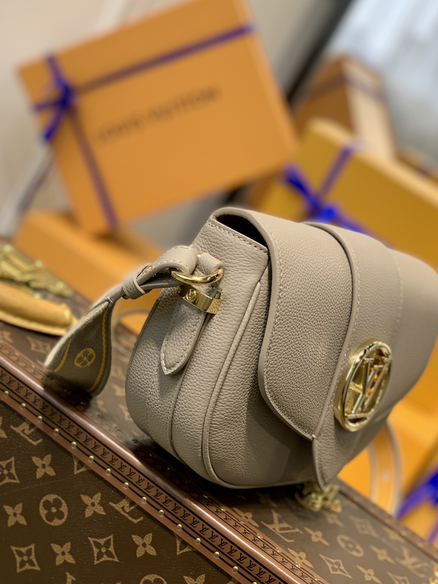 l**is V*t*n pont 9 soft handbags-m58967-25*17.5*8cm