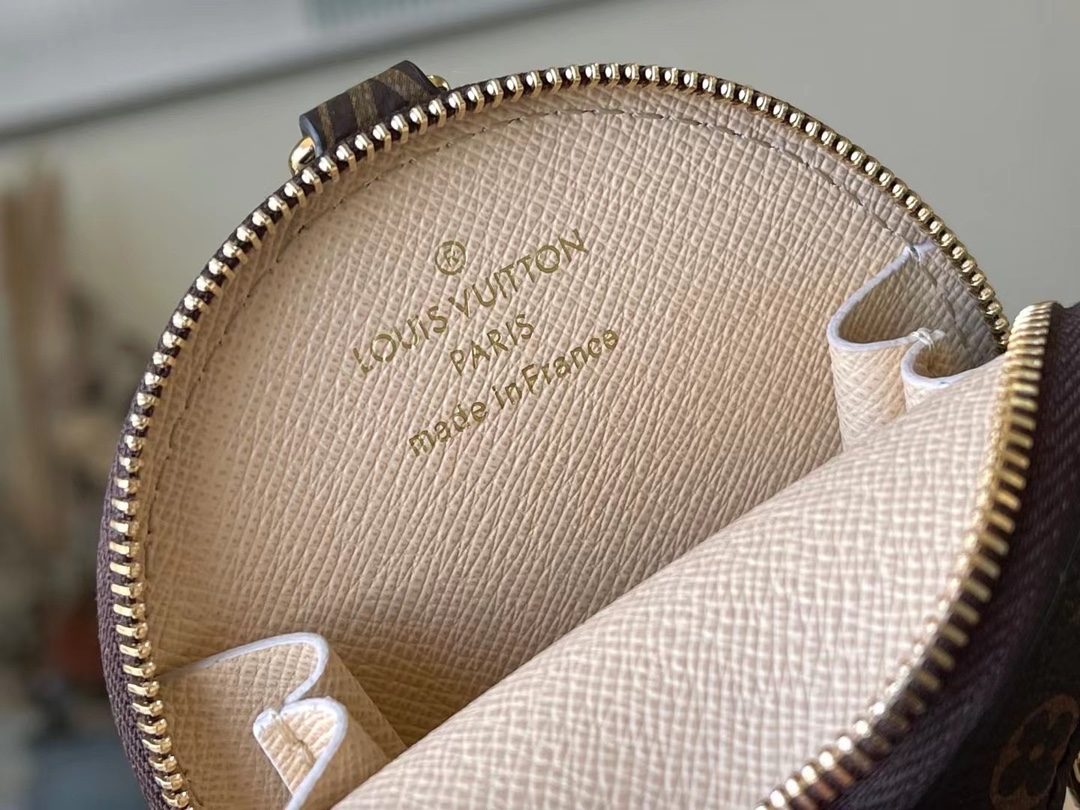 l**is V*t*n multi pochette accessoires-34 x 21.5 x 5cm