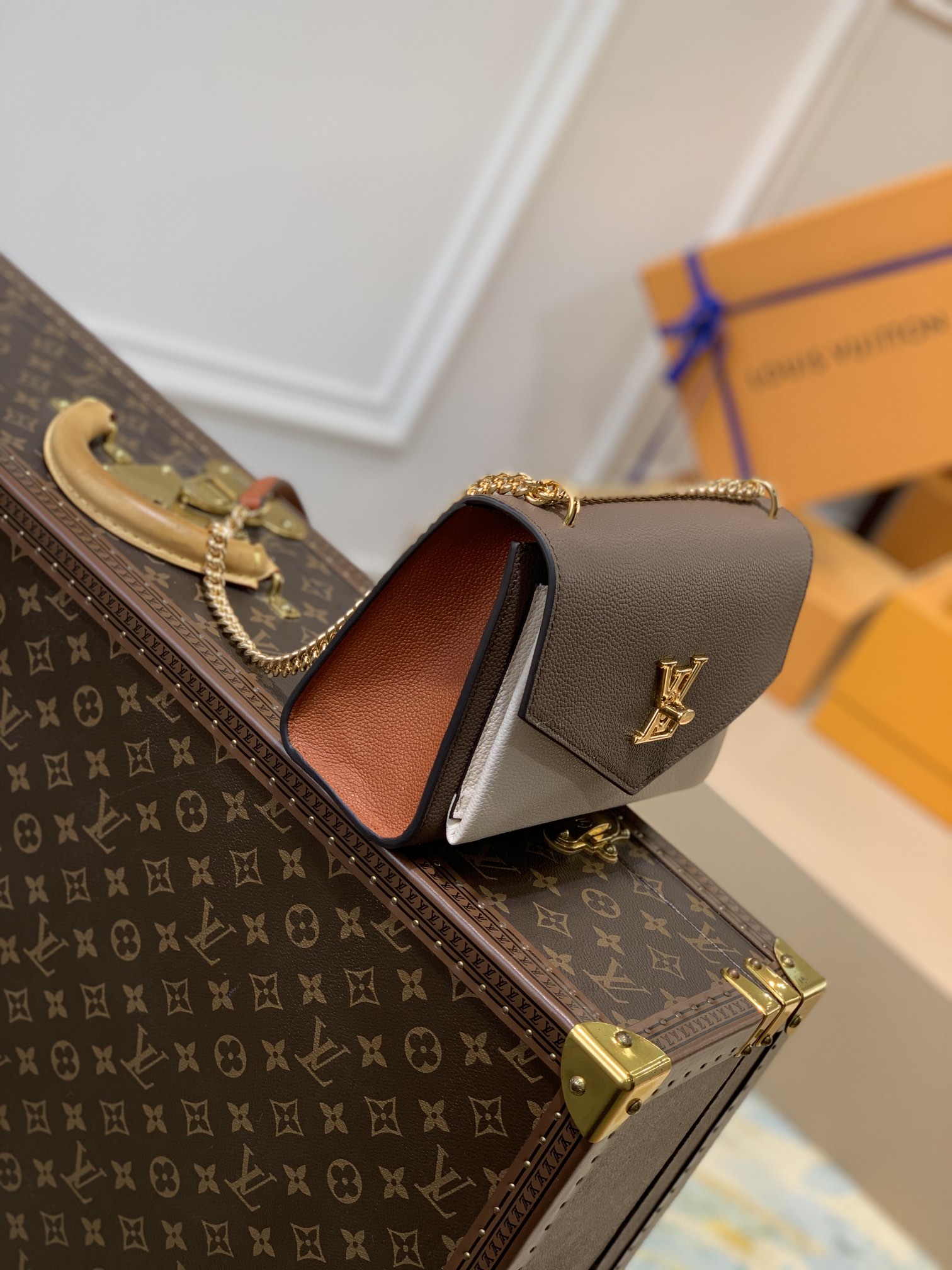 l**is V*t*n m58949 mylockme bb-22.5 x 17.0 x 5.5cm
