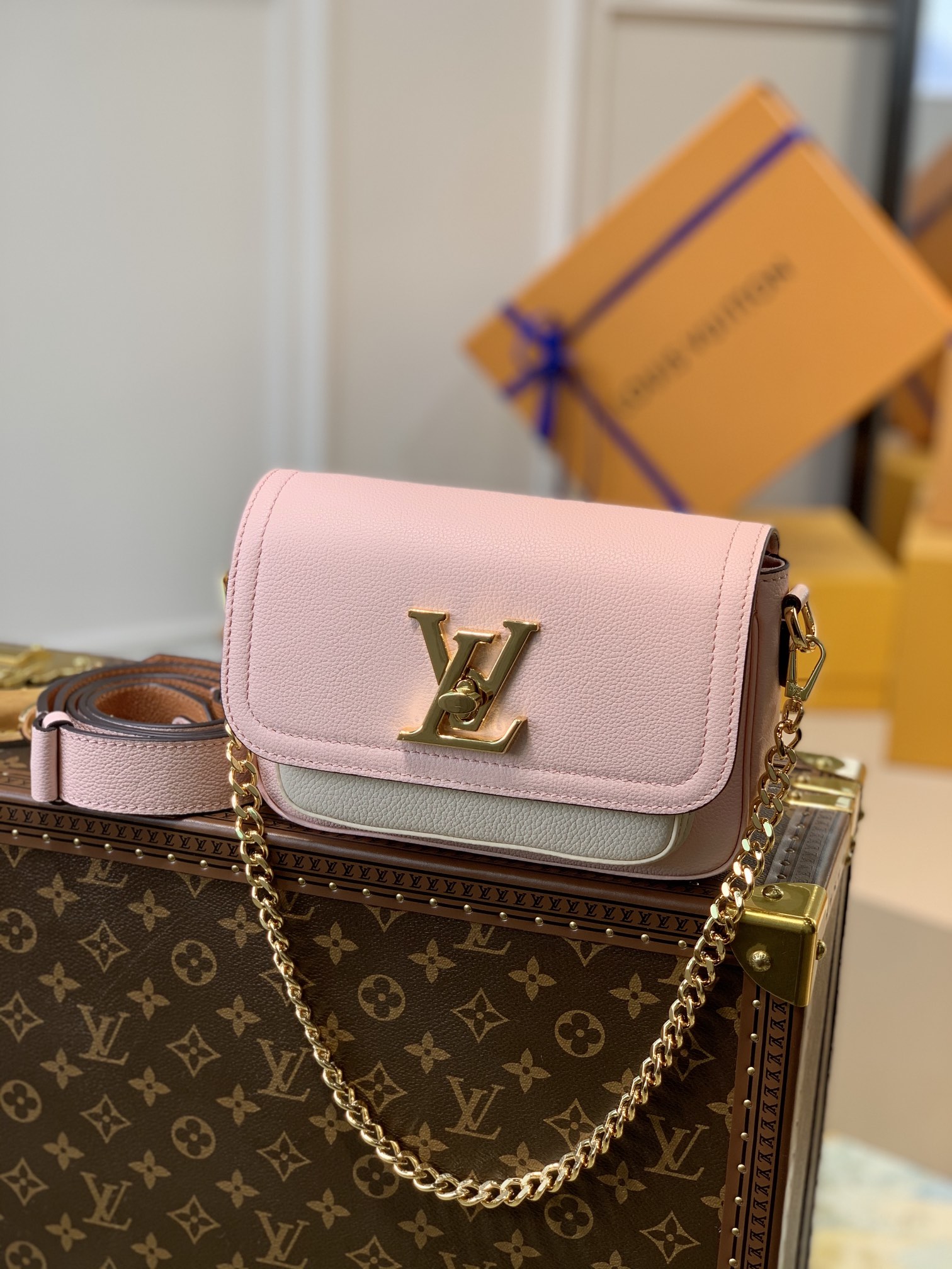 l**is V*t*n lockme tender handbags pm- m58554-19*13*8cm