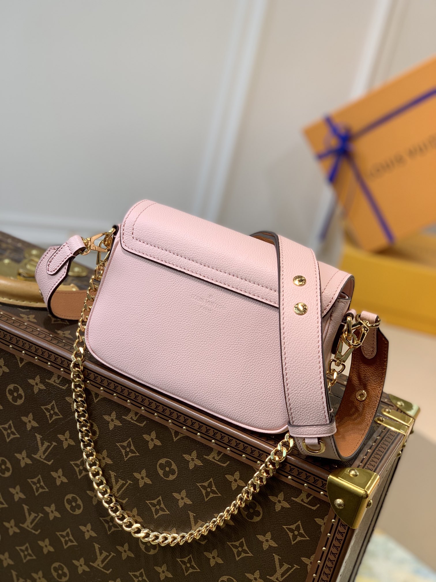 l**is V*t*n lockme tender handbags pm- m58554-19*13*8cm