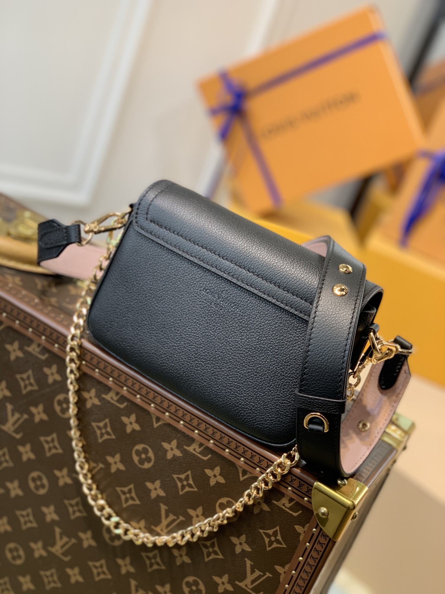l**is V*t*n lockme tender handbags pm- m58554-19*13*8cm