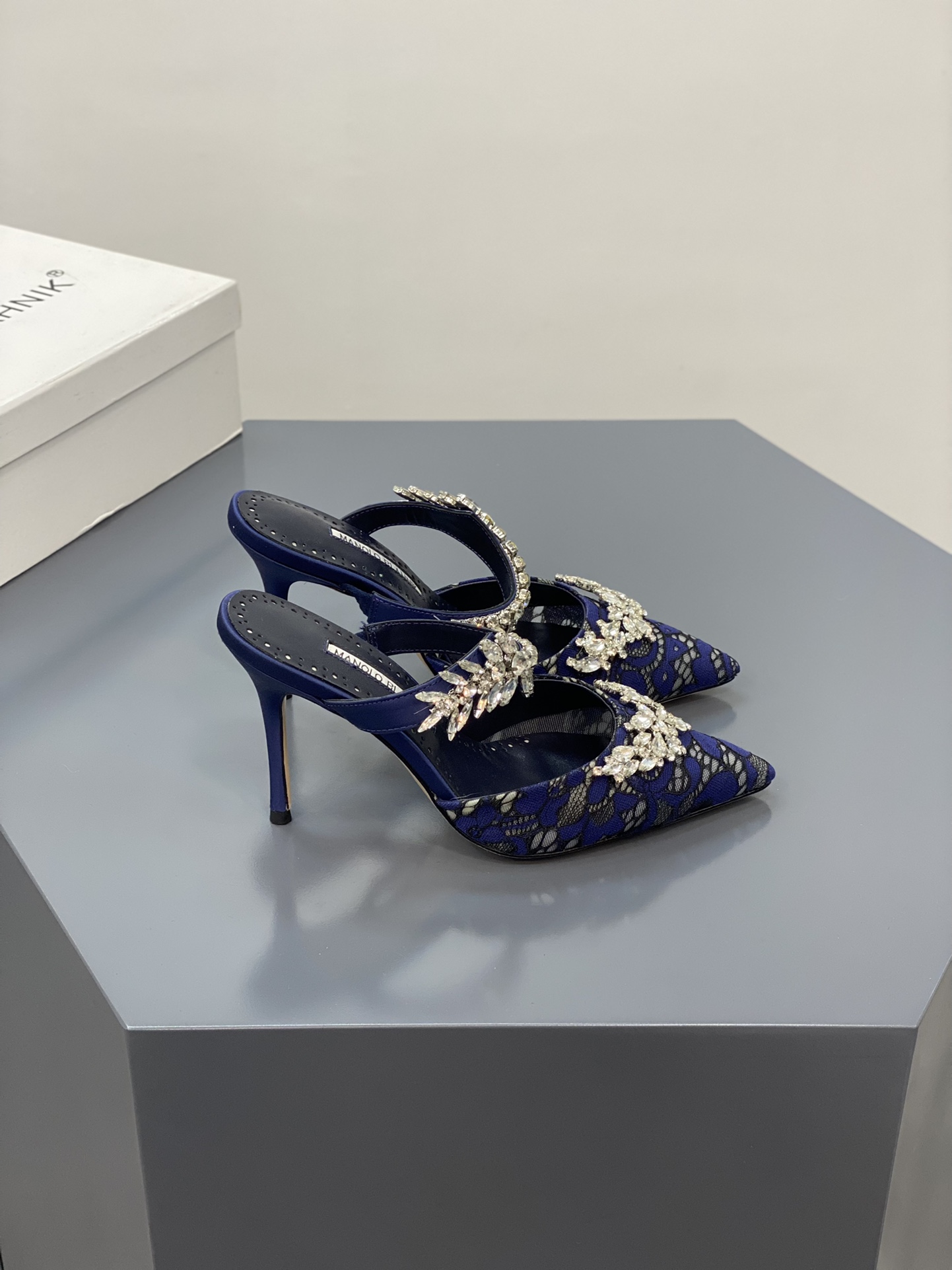 Manolo Blahnik-10CM