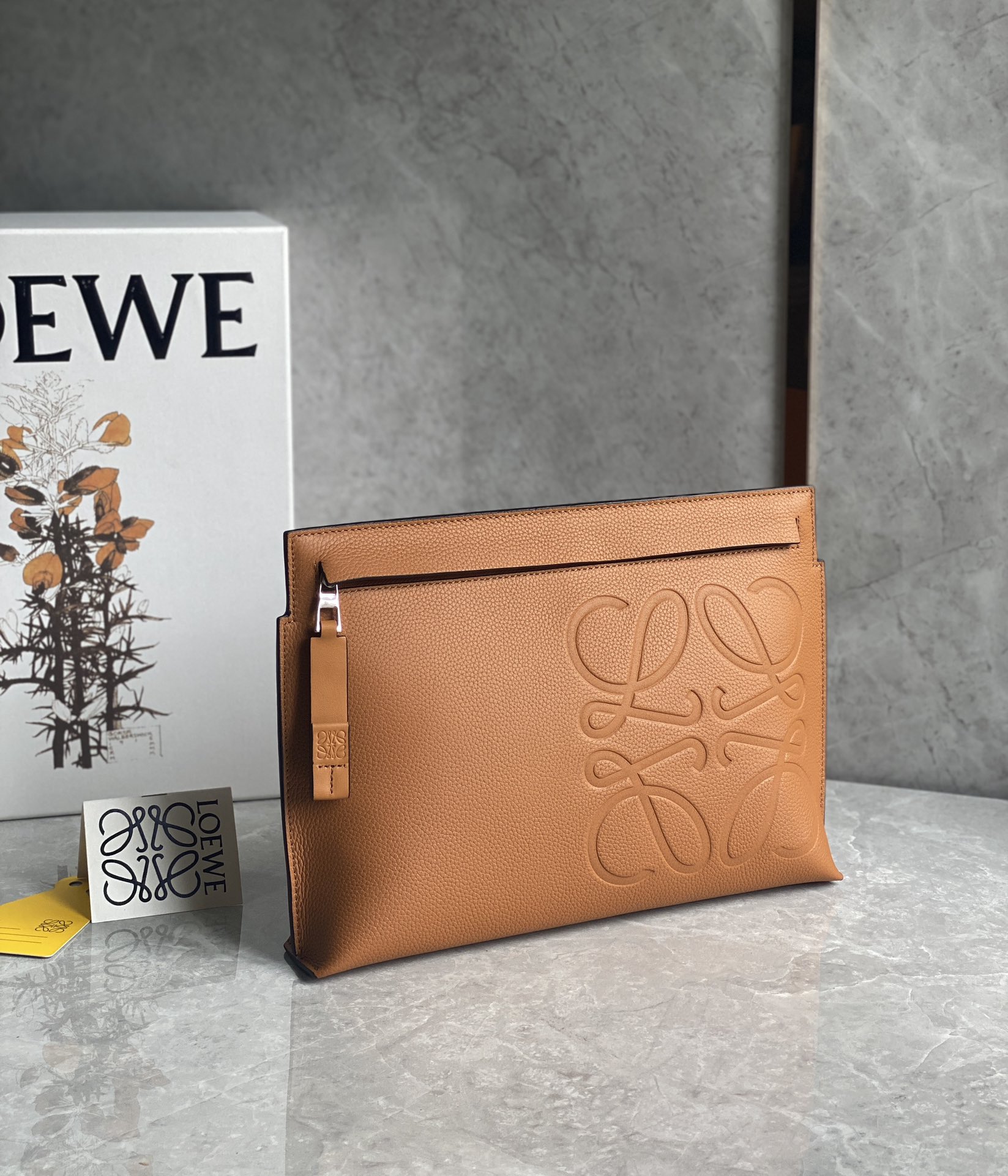 Loewe Pouch-29.5*20CM