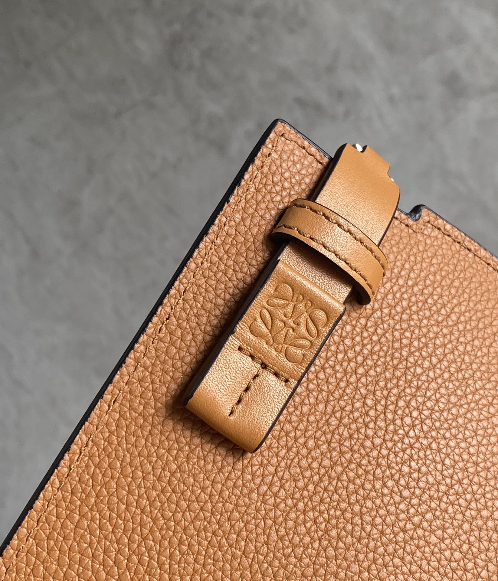 Loewe Pouch-29.5*20CM