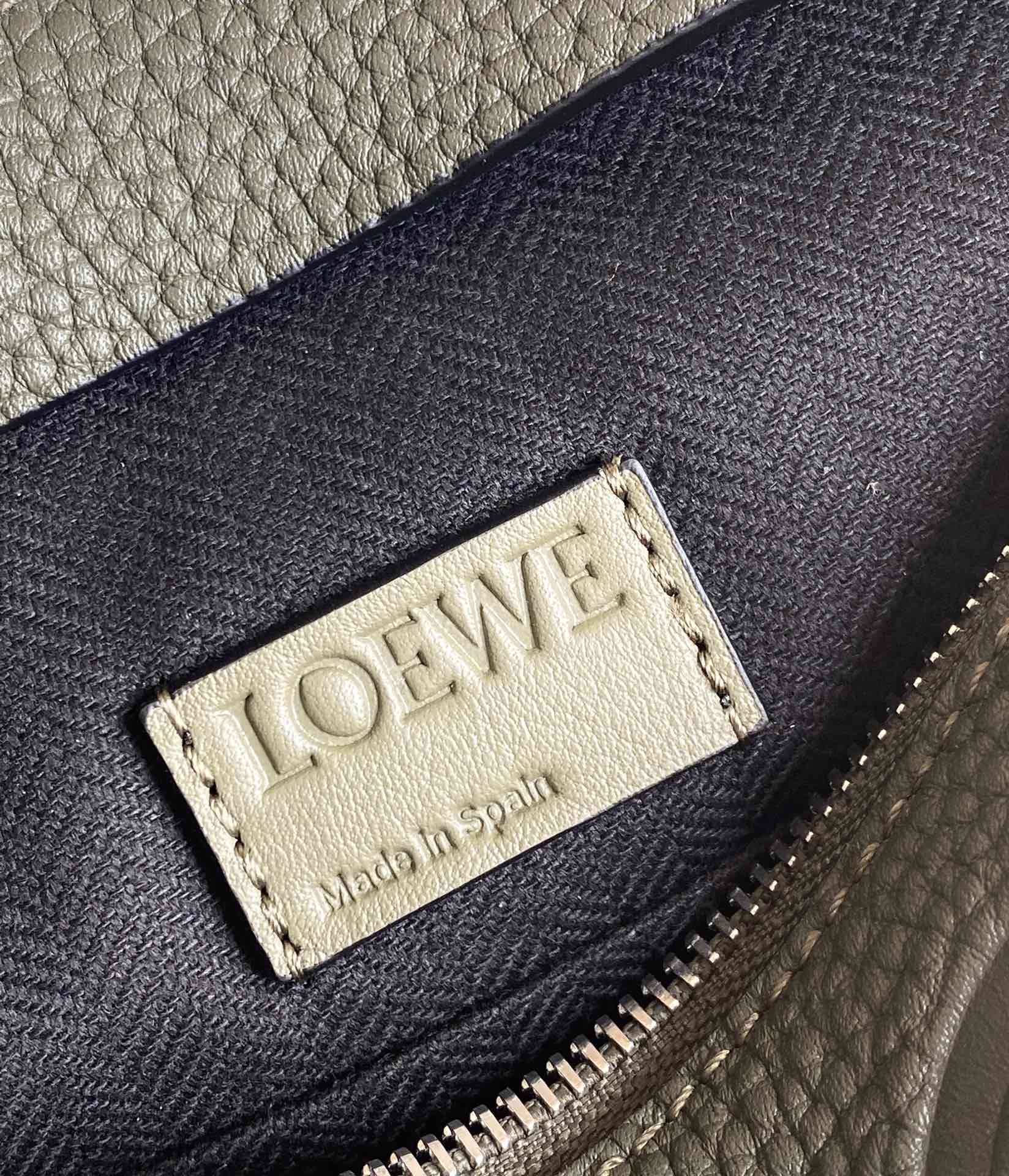 Loewe Pouch-29.5*20CM