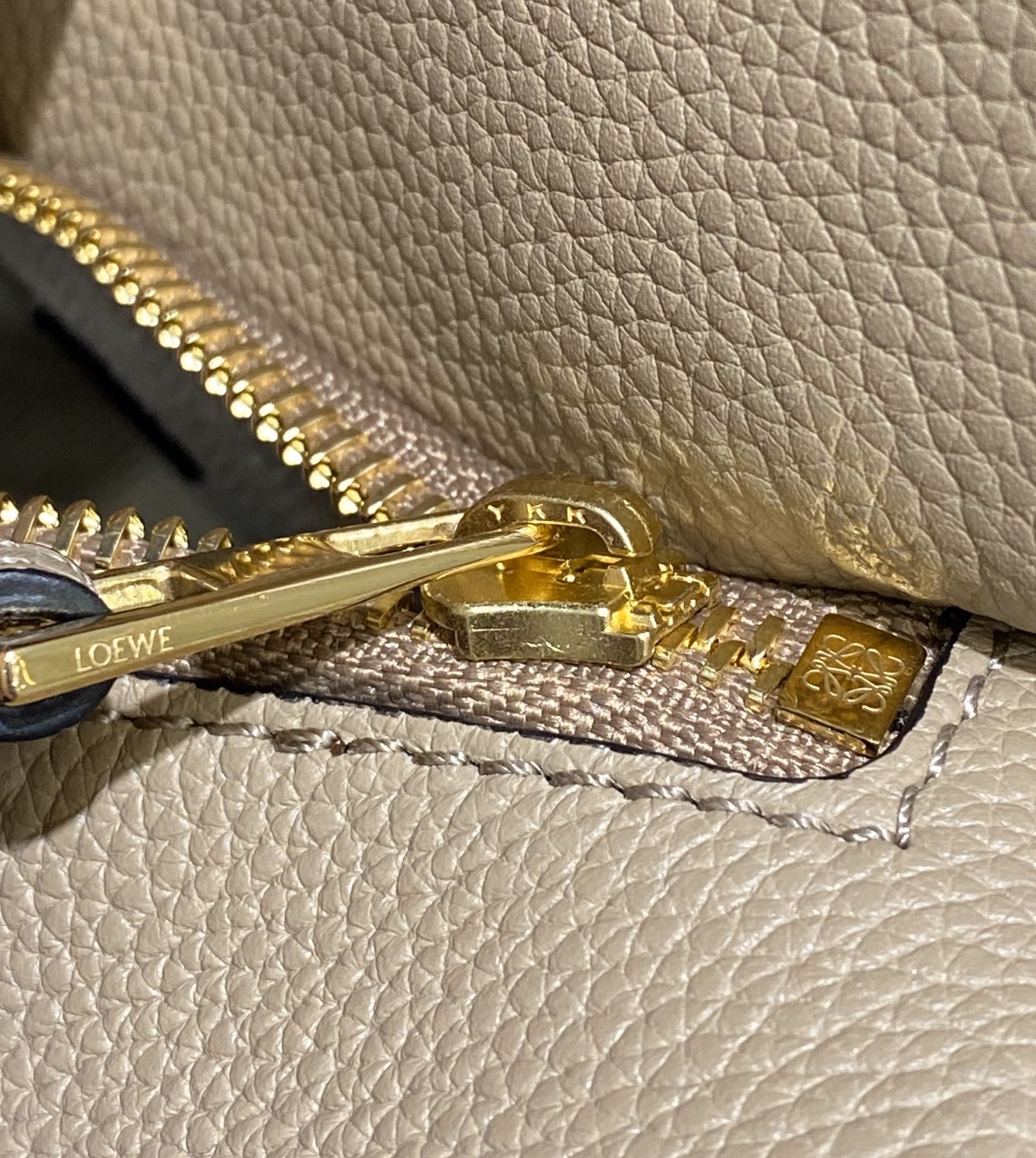 Loewe Puzzle Small Bag-24*10*14CM