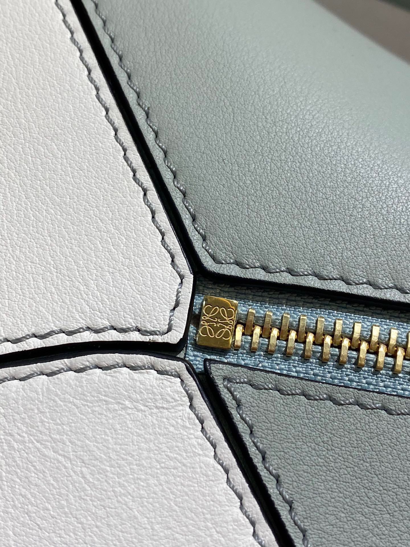 Loewe Puzzle Small Bag-24*10*14CM