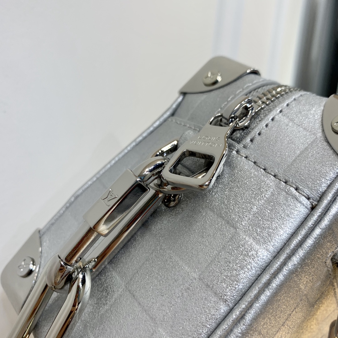 l**is V*t*n mini soft trunk-m59726 -18*13*8m