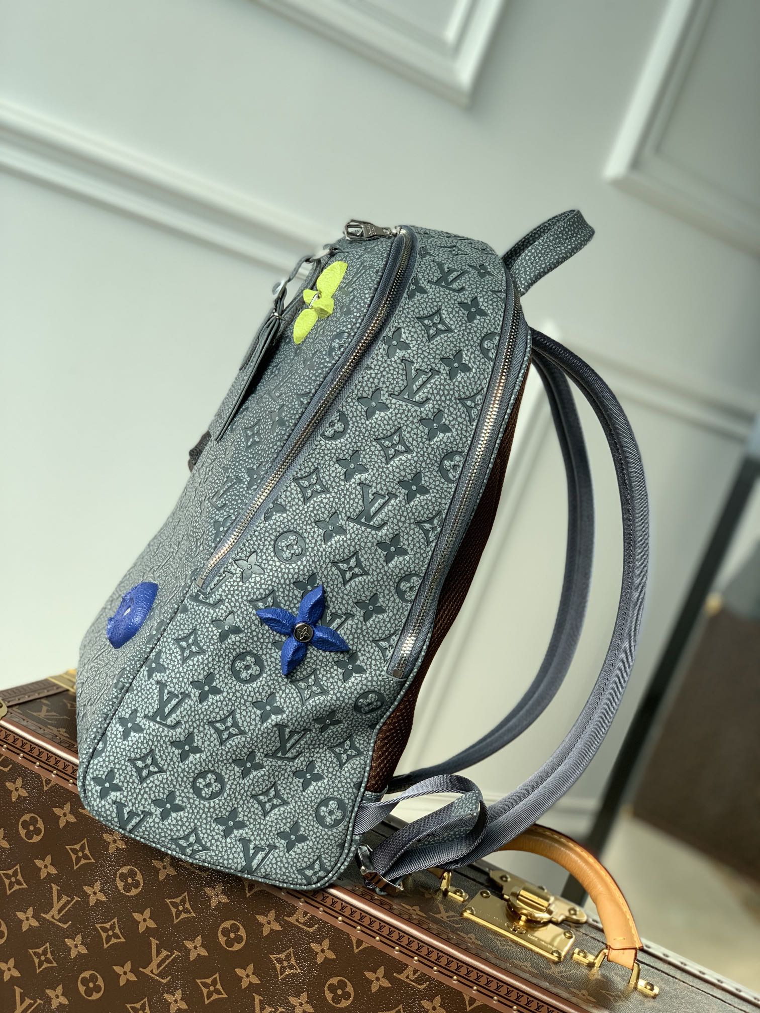 l**is V*t*n ellipse backpack-31*44*17cm