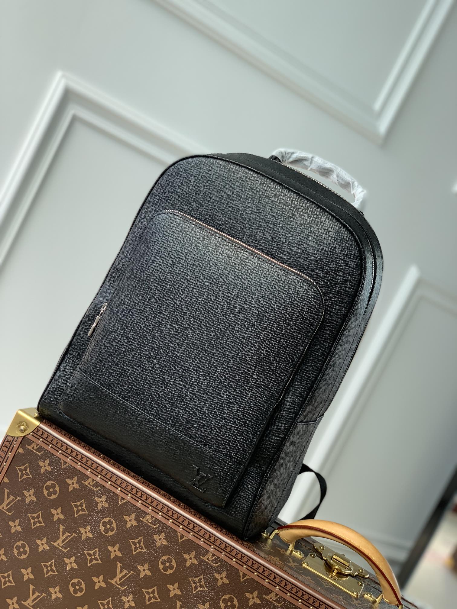 l**is V*t*n adrian m30857 backpack-31*39*14cm