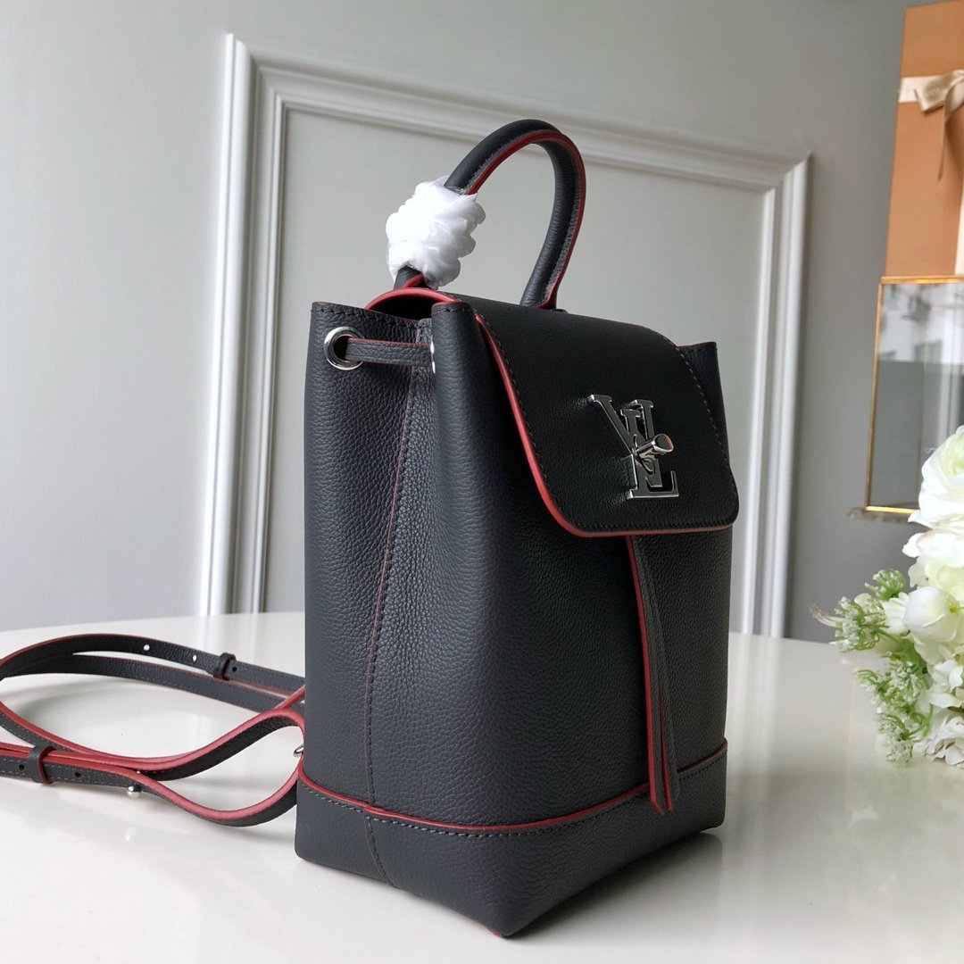 l**is V*t*n backpack m54573-16*19.4*10cm