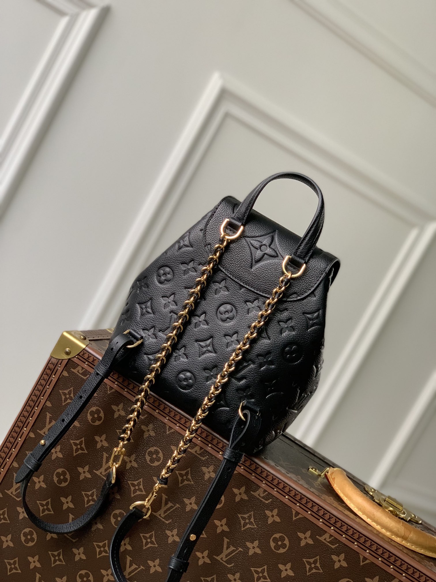 l**is V*t*n backpack m47106-20 x 22 x 14cm
