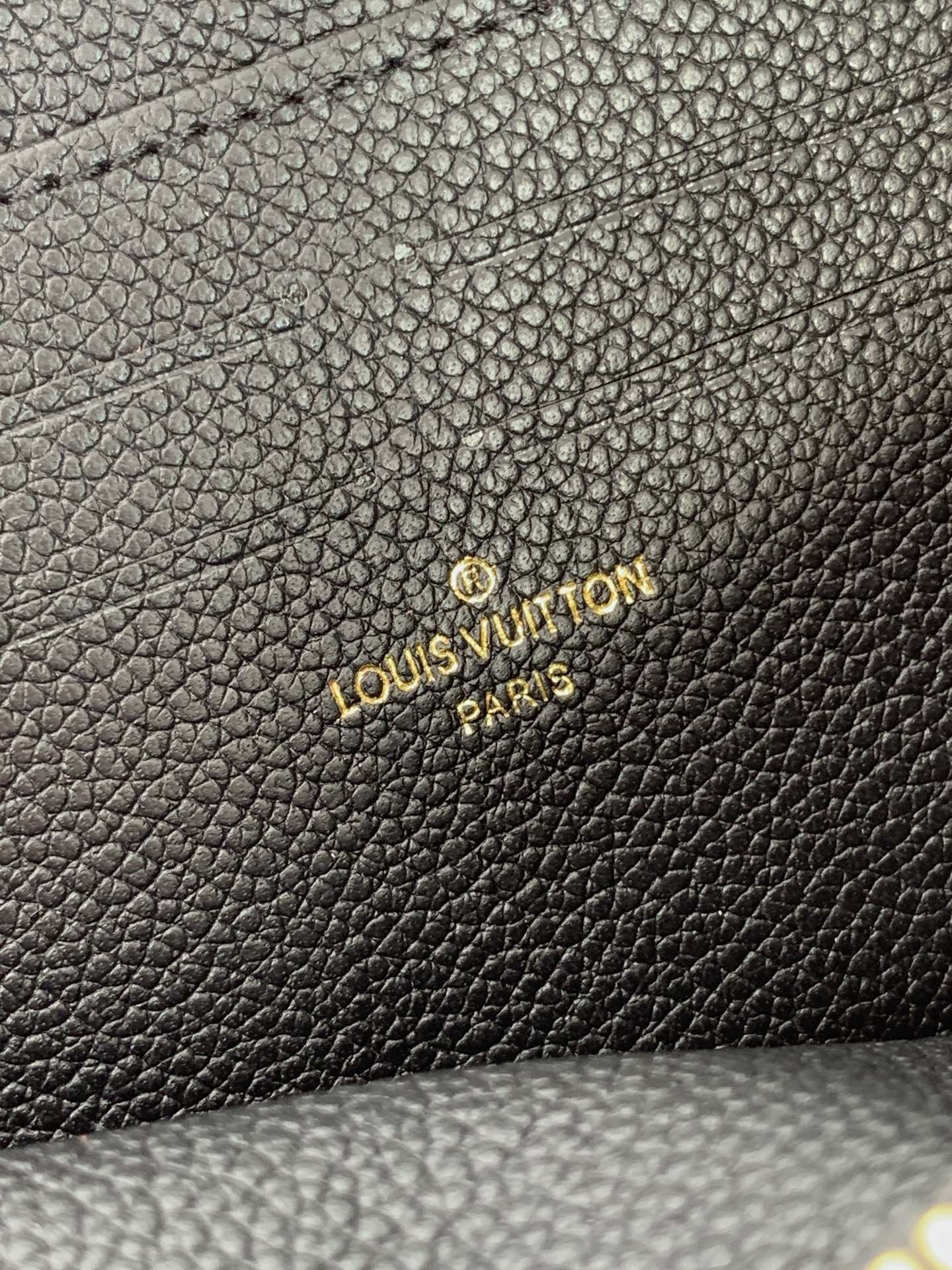 l**is V*t*n zippy wallet m69520-19*10cm