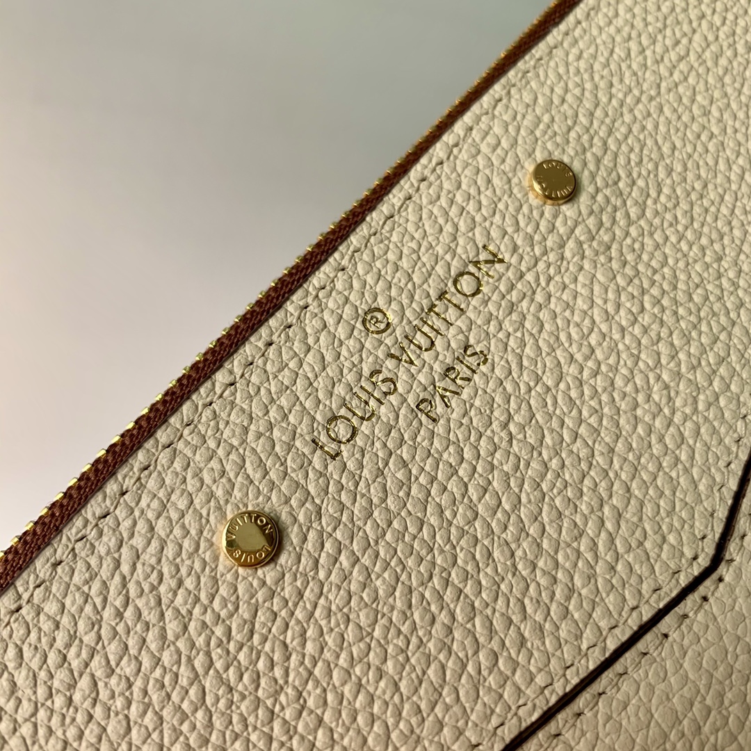 l**is V*t*n pouch-29.5*21*1 cm