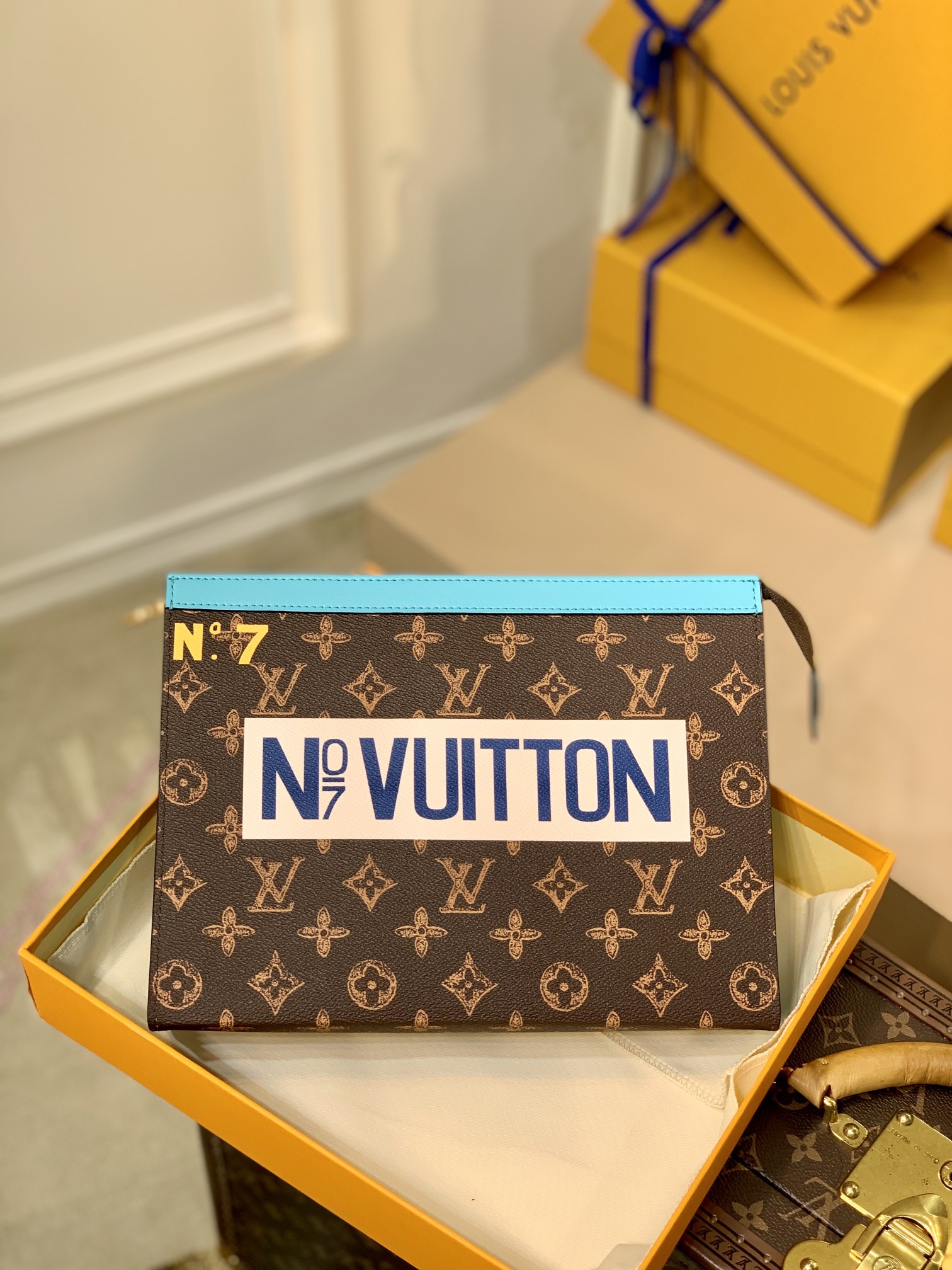 l**is V*t*n m81204 pochette voyage-27*21*6cm