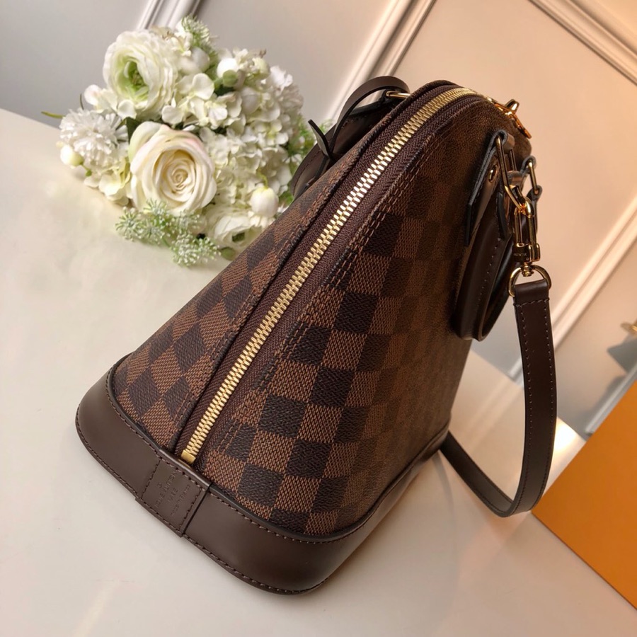 l**is V*t*n neo alma pm-32×24×15cm