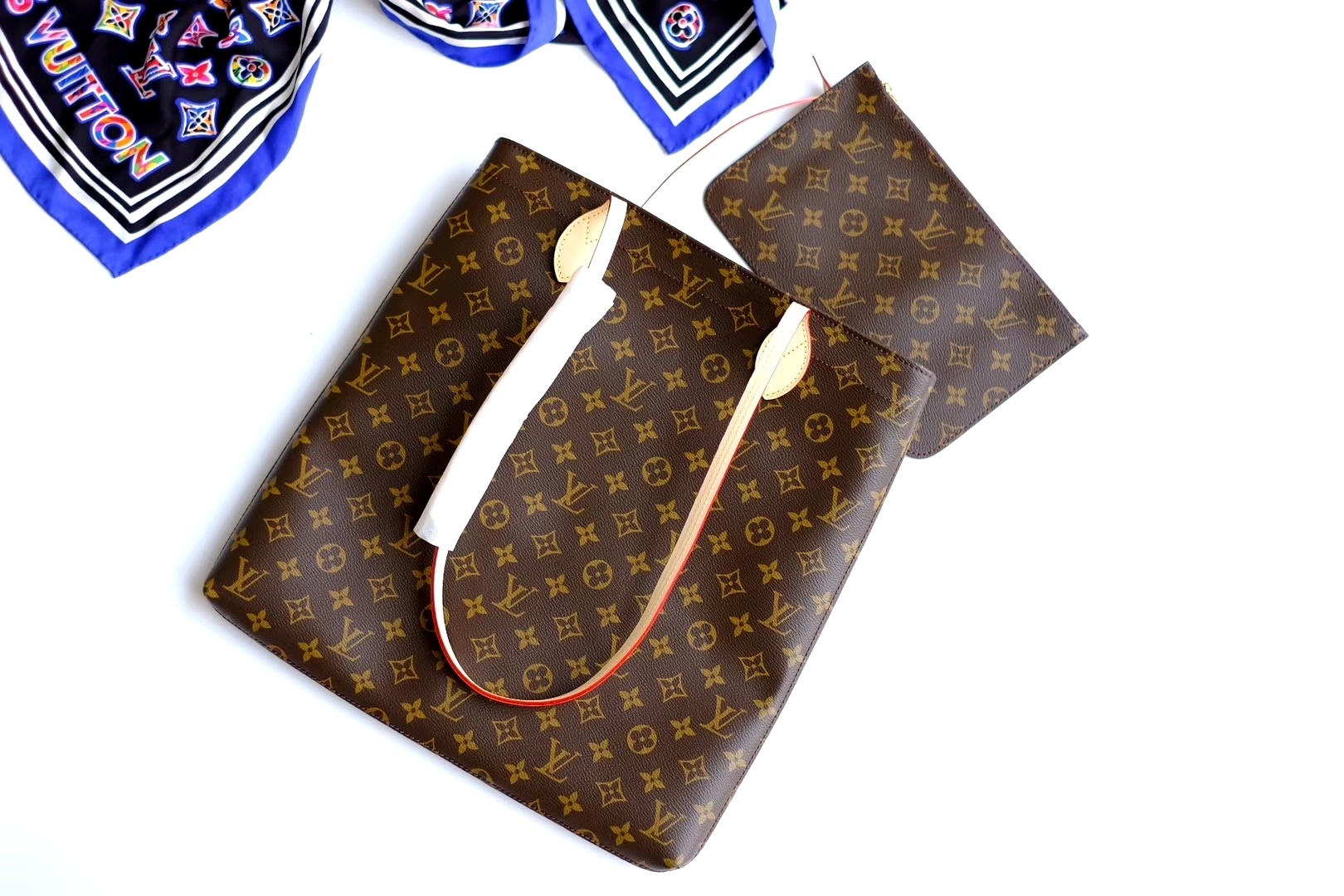 l**is V*t*n carry it bag-m45199-37*38*3cm