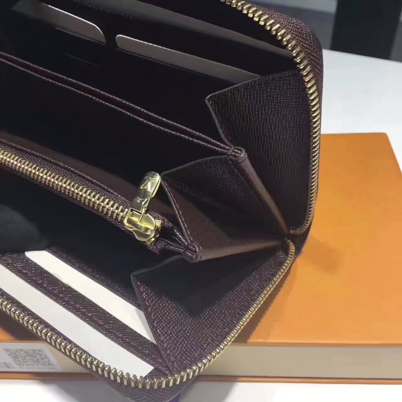 l**is V*t*n zippy wallet-19*10*2cm