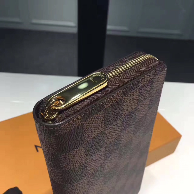l**is V*t*n zippy wallet-19*10*2cm