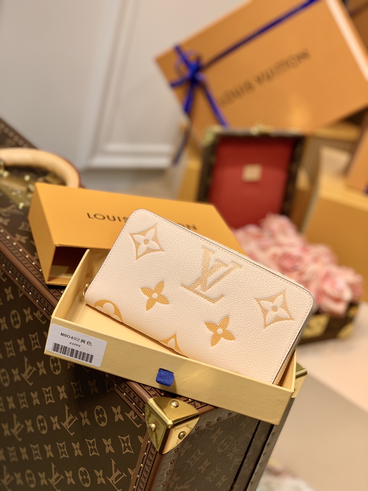 l**is V*t*n zippy wallet m69994-19*10*2cm